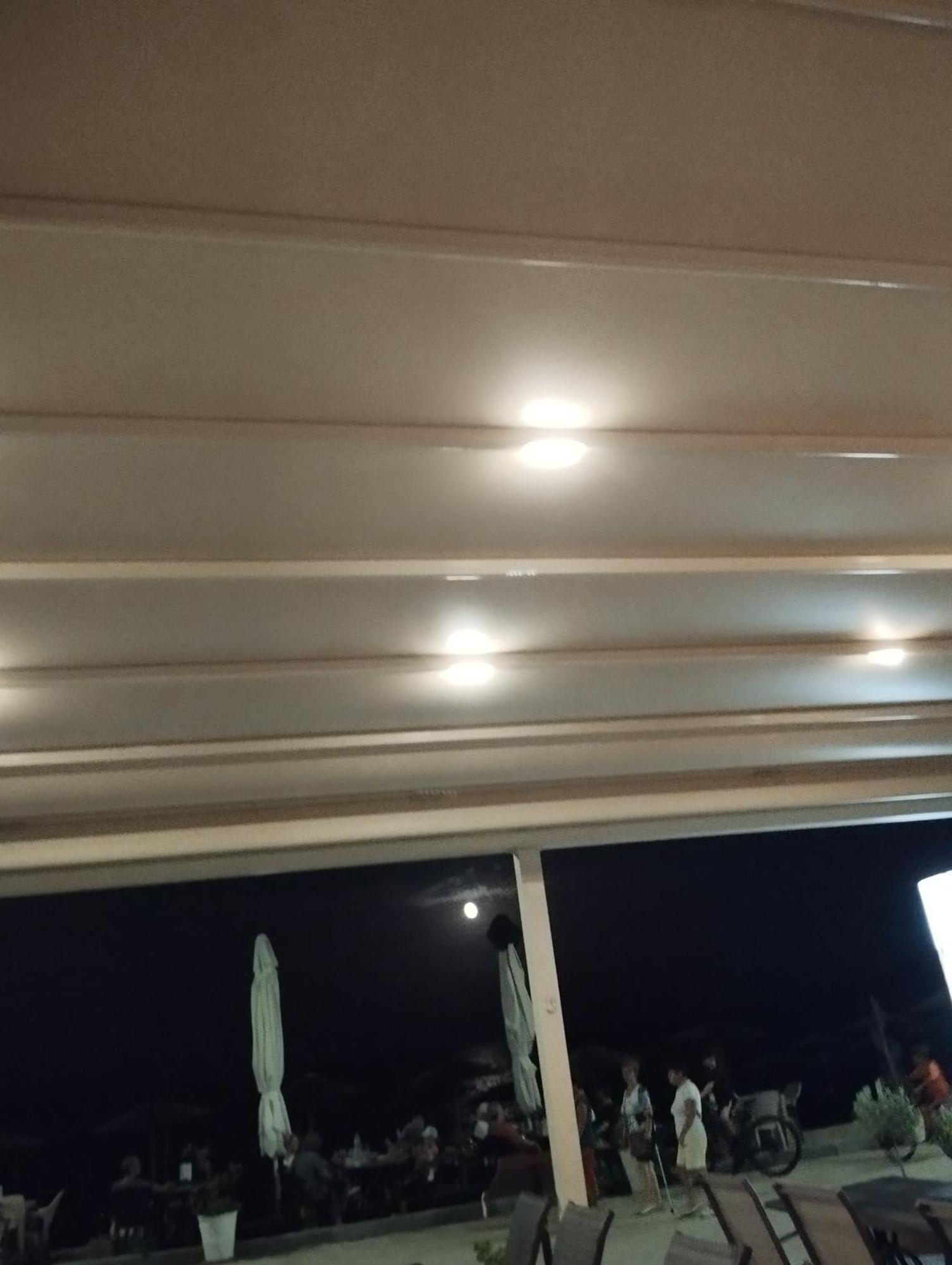 Bella Vista Apartments Vrasná Екстериор снимка